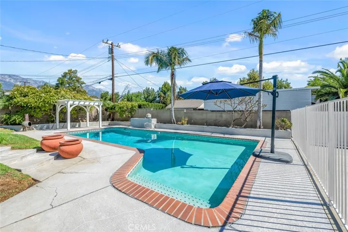1334 N 1st Avenue, Upland, California 91786