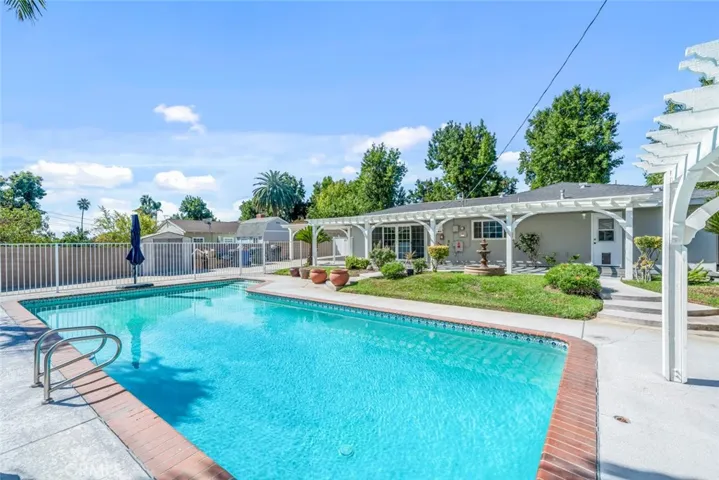 1334 N 1st Avenue, Upland, California 91786