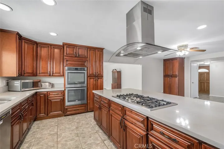 1334 N 1st Avenue, Upland, California 91786