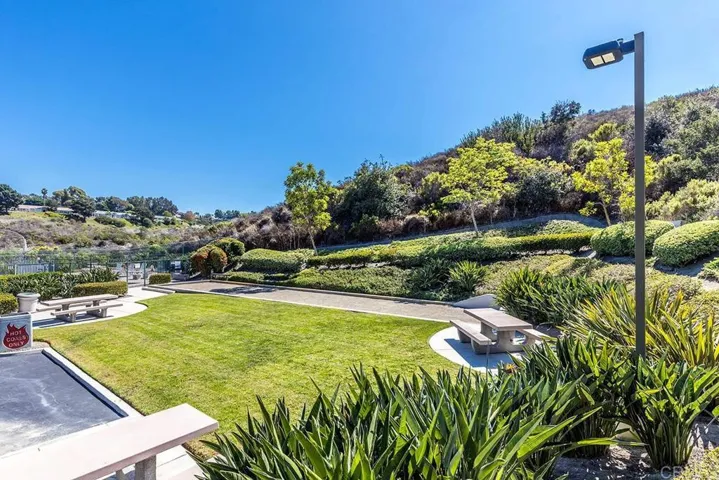 101 Canyon Creek Way, Oceanside, California 92057