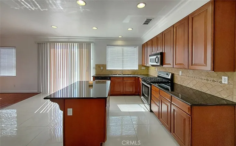 14223 Larkspur Street, Hesperia, California 92344