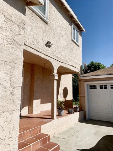 10328 S Burl Avenue, Inglewood, California 90304