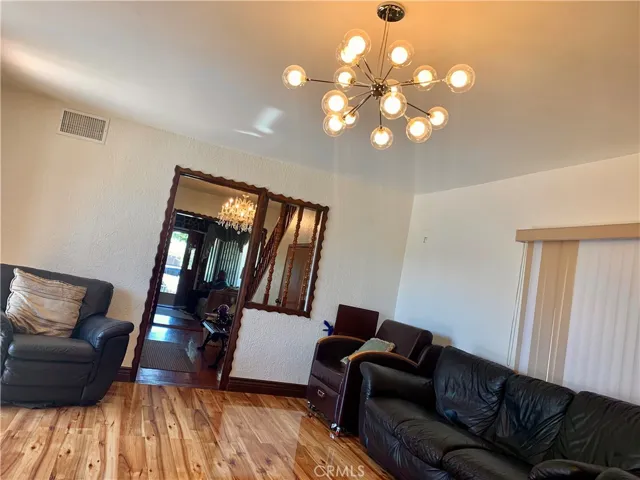 10328 S Burl Avenue, Inglewood, California 90304
