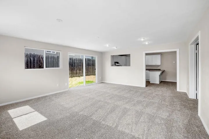 7471 Black Oak Rd, San Diego, California 92114