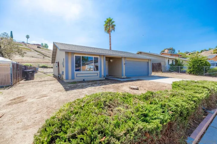 7471 Black Oak Rd, San Diego, California 92114