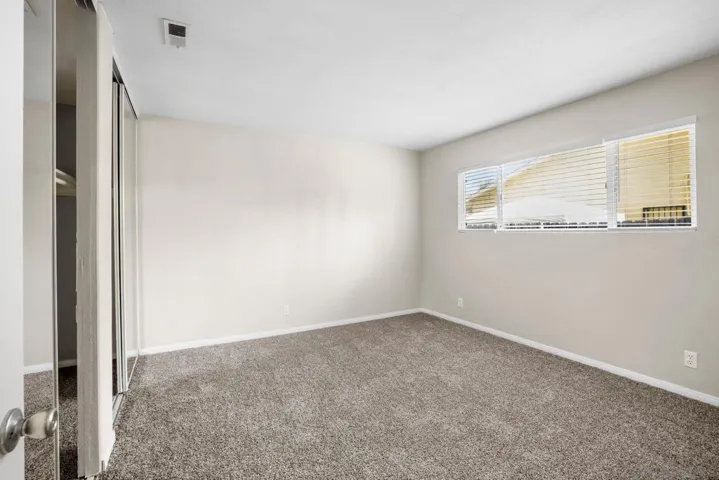 7471 Black Oak Rd, San Diego, California 92114