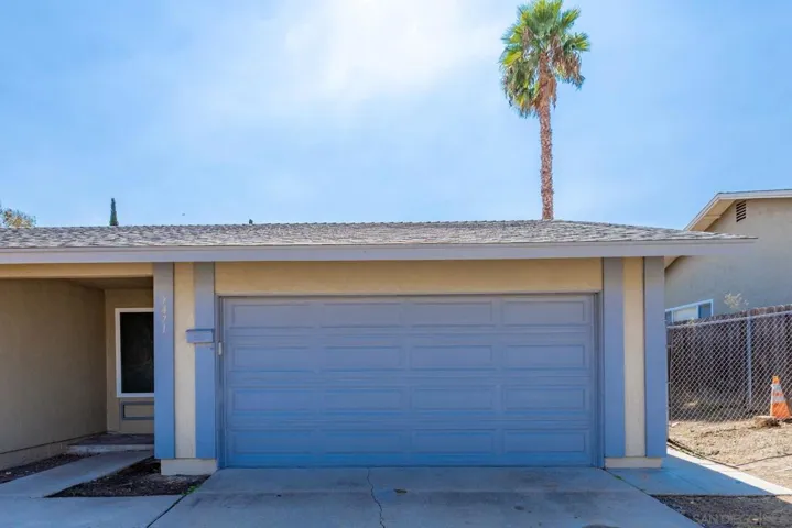 7471 Black Oak Rd, San Diego, California 92114