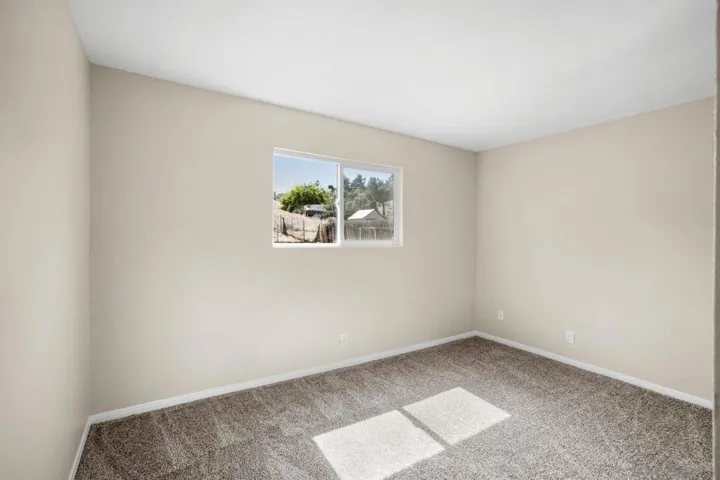 7471 Black Oak Rd, San Diego, California 92114