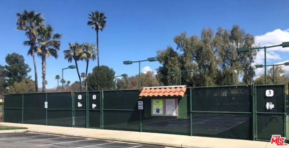 Pickle/Paddle Courts.