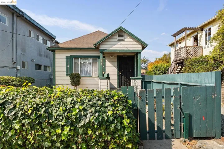 2430 Seventh Street, Berkeley, California 94710