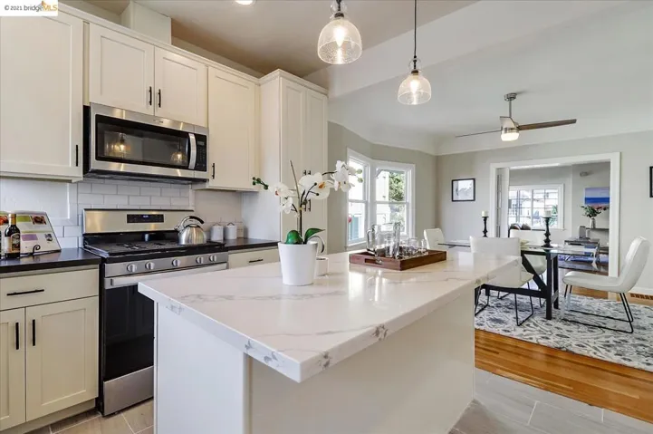 2211 Coloma St, Oakland, California 94602