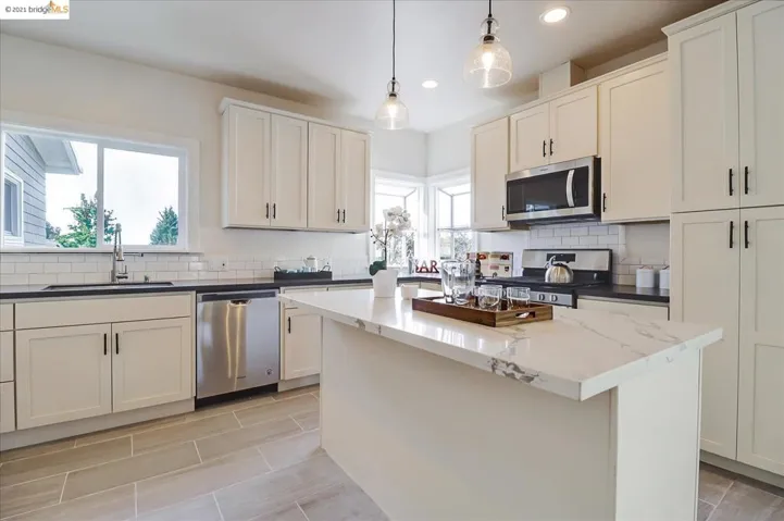2211 Coloma St, Oakland, California 94602