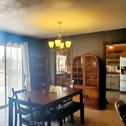 22351 Broken Lance Road, Apple Valley, California 92307
