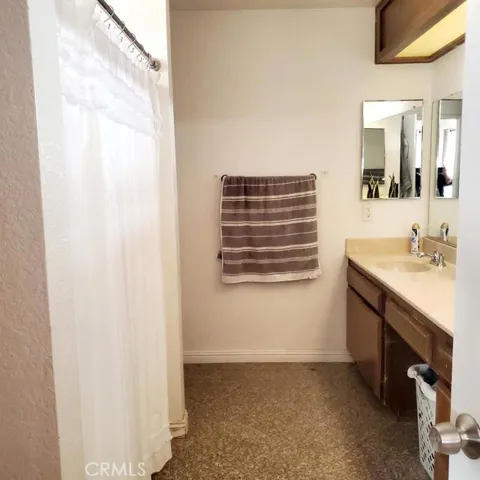 22351 Broken Lance Road, Apple Valley, California 92307