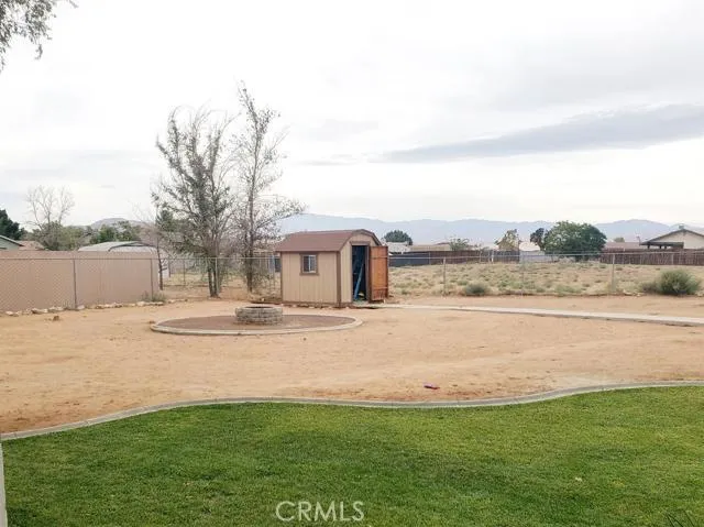22351 Broken Lance Road, Apple Valley, California 92307