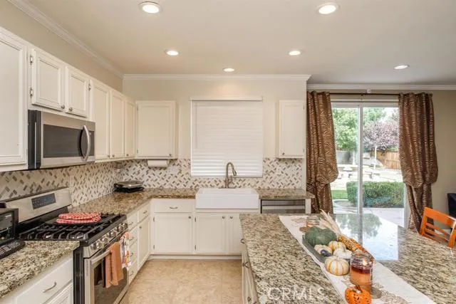 13068 Rocky Trail Way, Victorville, California 92395