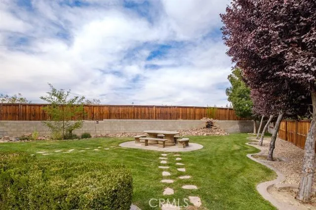 13068 Rocky Trail Way, Victorville, California 92395