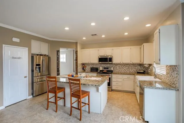 13068 Rocky Trail Way, Victorville, California 92395