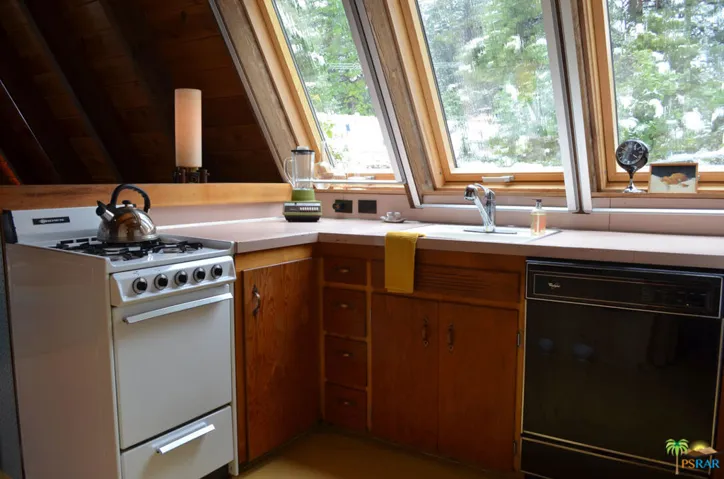 25110 Rim Rock Road, Idyllwild, California 92549