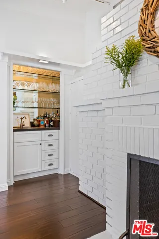 11363 Burnham Street, Los Angeles, California 90049
