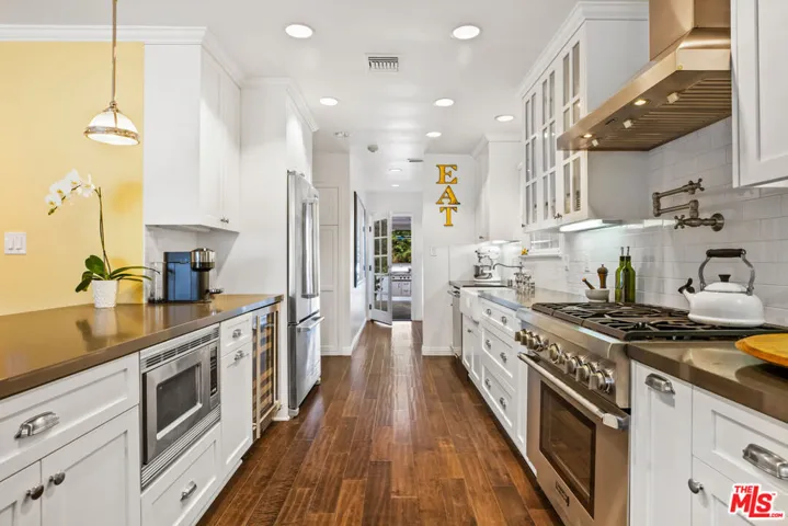 11363 Burnham Street, Los Angeles, California 90049