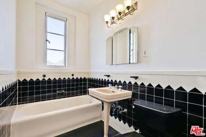 1314 N Hayworth Avenue 203, West Hollywood, California 90046