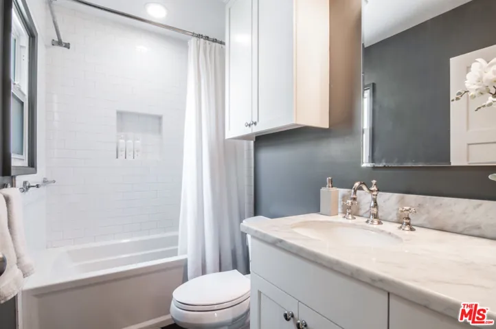 2nd Bathroom