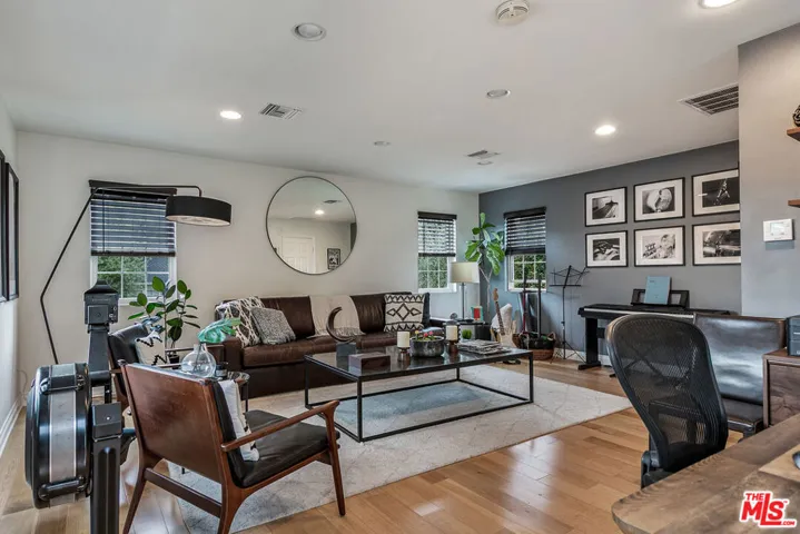 1059 Galloway Street, Pacific Palisades, California 90272