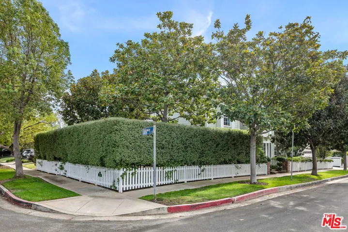 1059 Galloway Street, Pacific Palisades, California 90272
