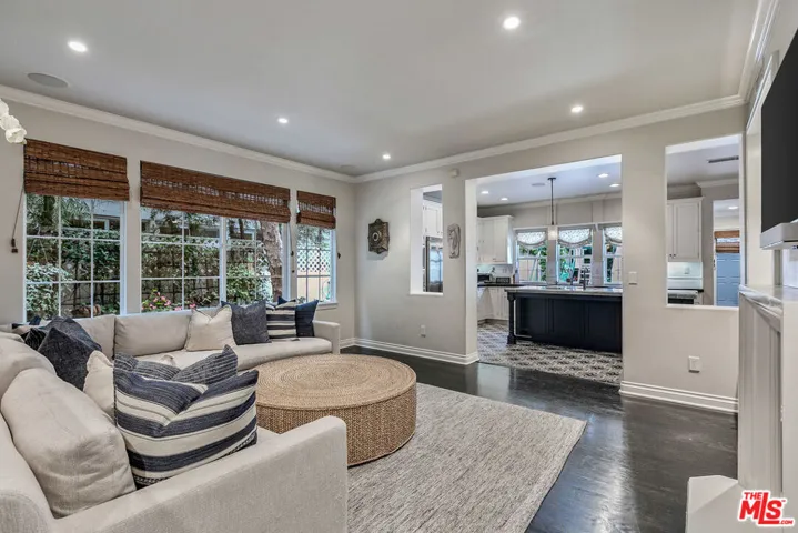 1059 Galloway Street, Pacific Palisades, California 90272
