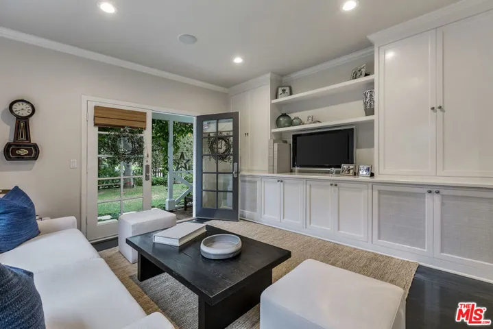 1059 Galloway Street, Pacific Palisades, California 90272