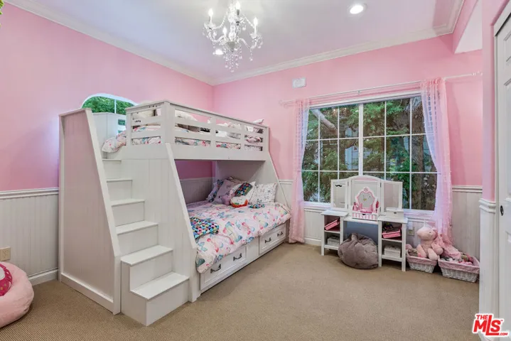 1059 Galloway Street, Pacific Palisades, California 90272