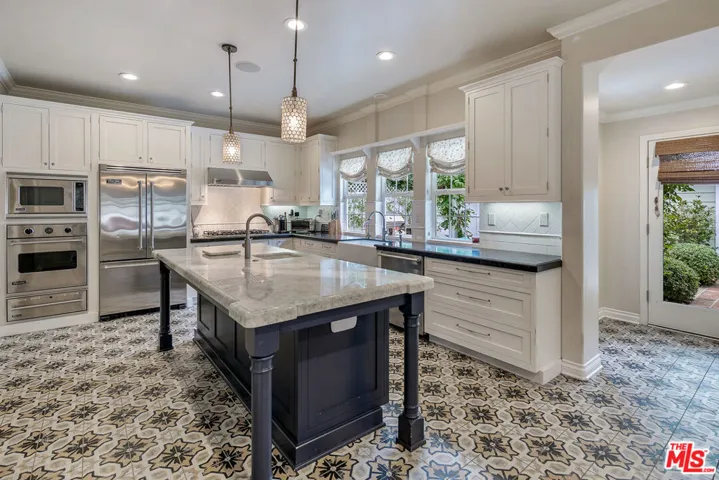 1059 Galloway Street, Pacific Palisades, California 90272