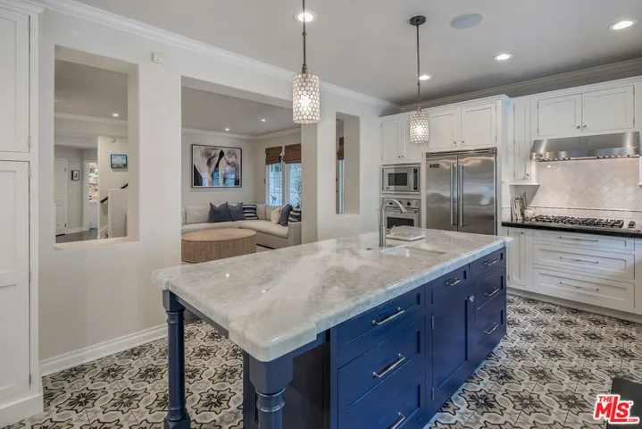 1059 Galloway Street, Pacific Palisades, California 90272