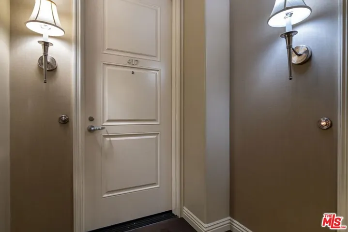 417 Caruso Avenue, Glendale, California 91210