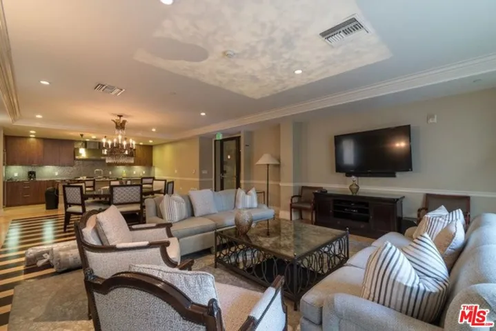 417 Caruso Avenue, Glendale, California 91210