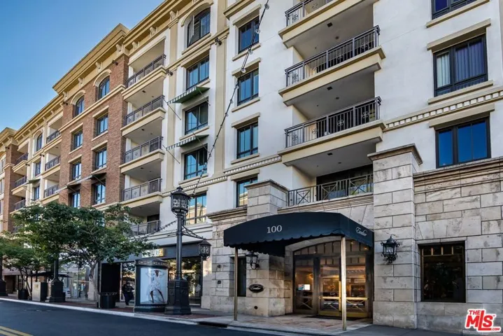 417 Caruso Avenue, Glendale, California 91210