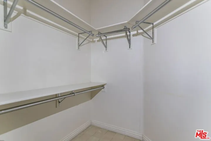 417 Caruso Avenue, Glendale, California 91210