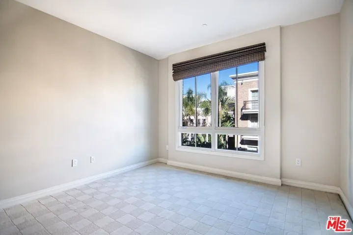 417 Caruso Avenue, Glendale, California 91210