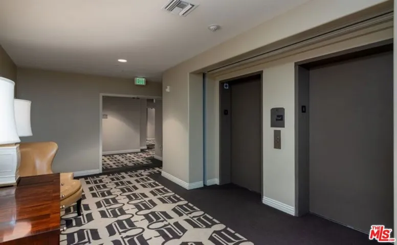 417 Caruso Avenue, Glendale, California 91210