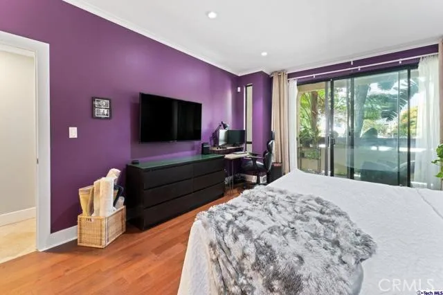 11322 Camarillo Street 105, Toluca Lake, California 91602