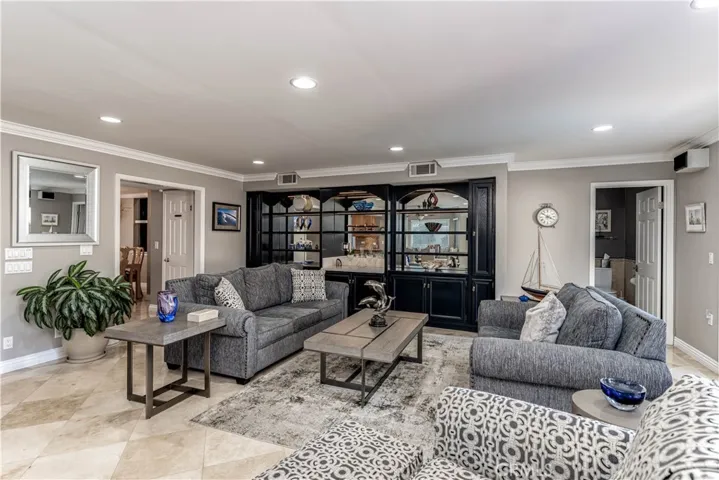 7261 Carlton Avenue, Westminster, California 92683