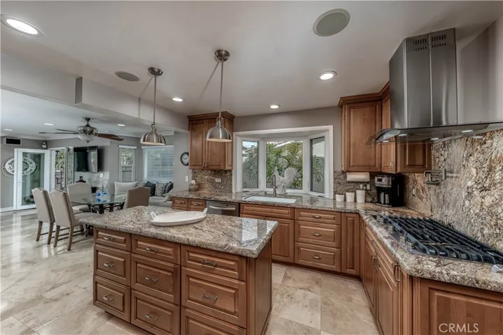 7261 Carlton Avenue, Westminster, California 92683