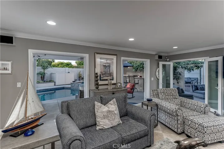 7261 Carlton Avenue, Westminster, California 92683