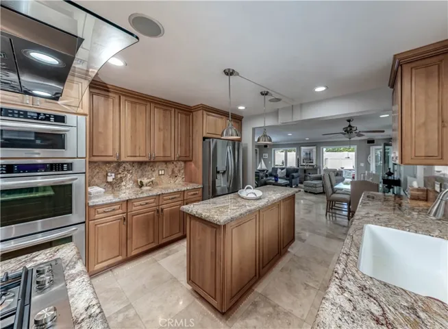 7261 Carlton Avenue, Westminster, California 92683
