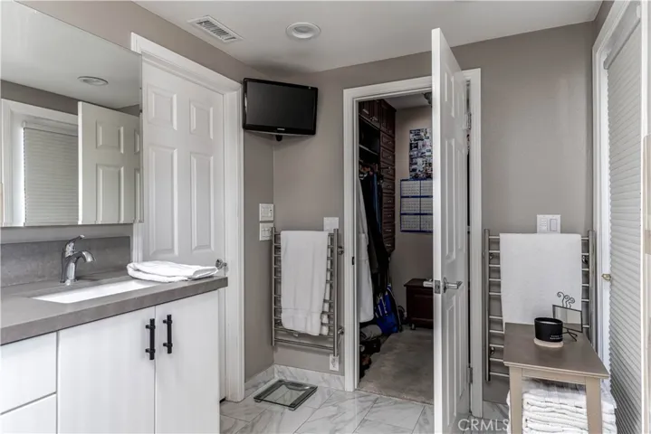 7261 Carlton Avenue, Westminster, California 92683