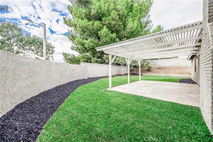 499 Thunderhead Street, Thousand Oaks, California 91360