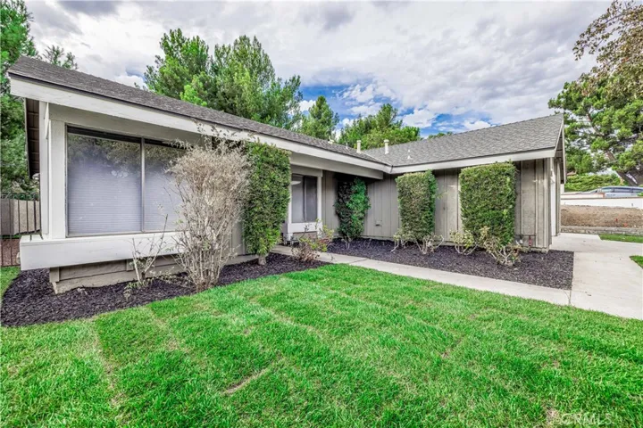499 Thunderhead Street, Thousand Oaks, California 91360
