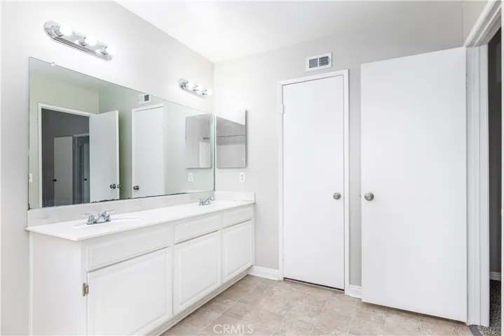 499 Thunderhead Street, Thousand Oaks, California 91360