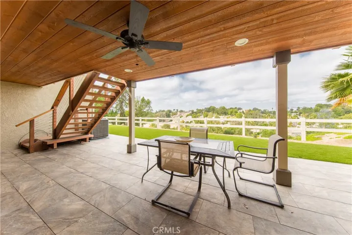 Patio off down stairs suit #2